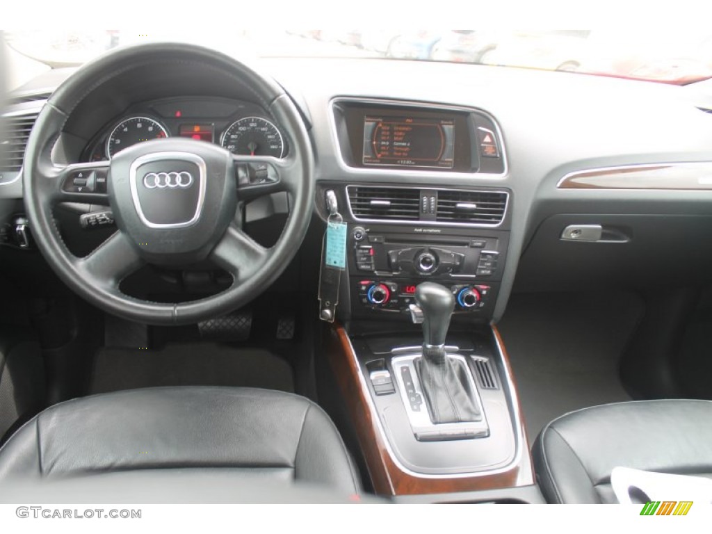 2009 Q5 3.2 Premium Plus quattro - Ice Silver Metallic / Black photo #29