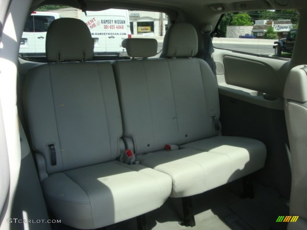 2011 Sienna XLE AWD - Black / Bisque photo #16