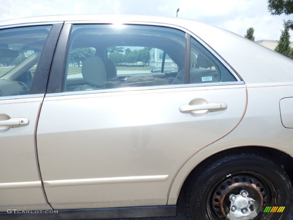 2006 Accord LX Sedan - Desert Mist Metallic / Ivory photo #12