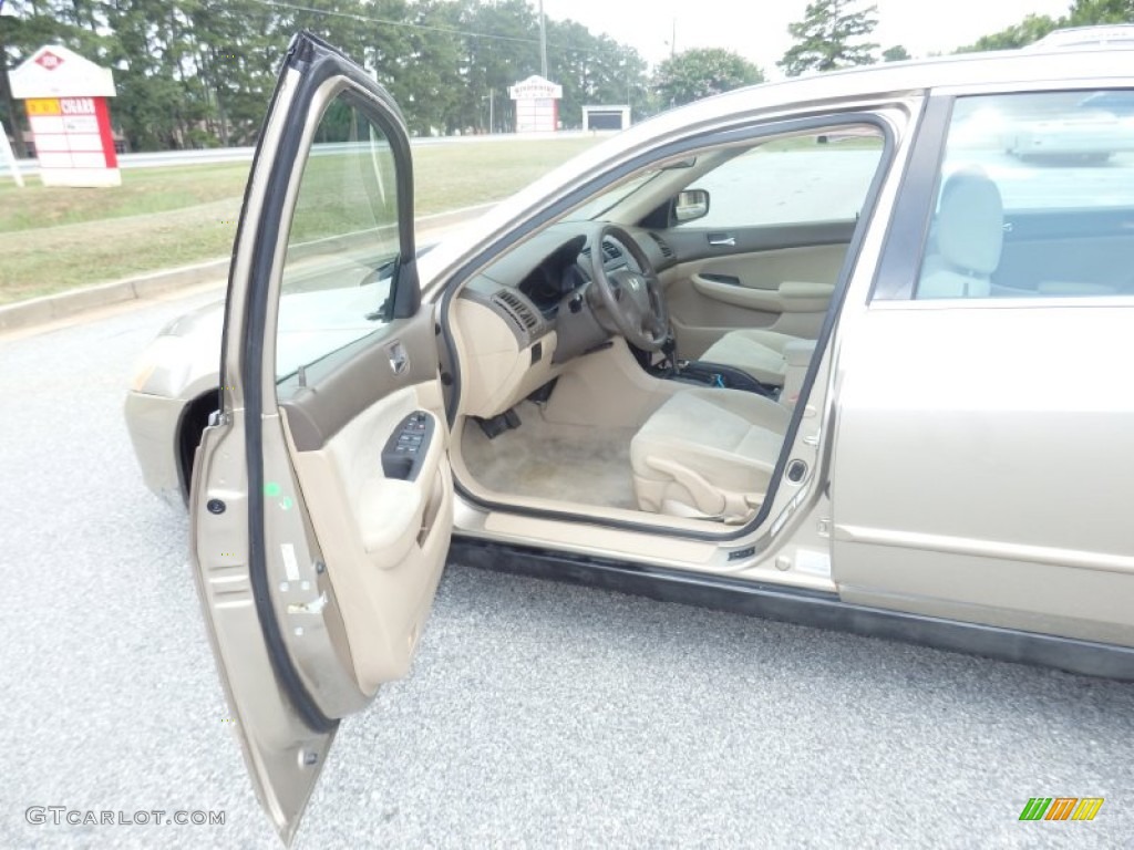 2006 Accord LX Sedan - Desert Mist Metallic / Ivory photo #30