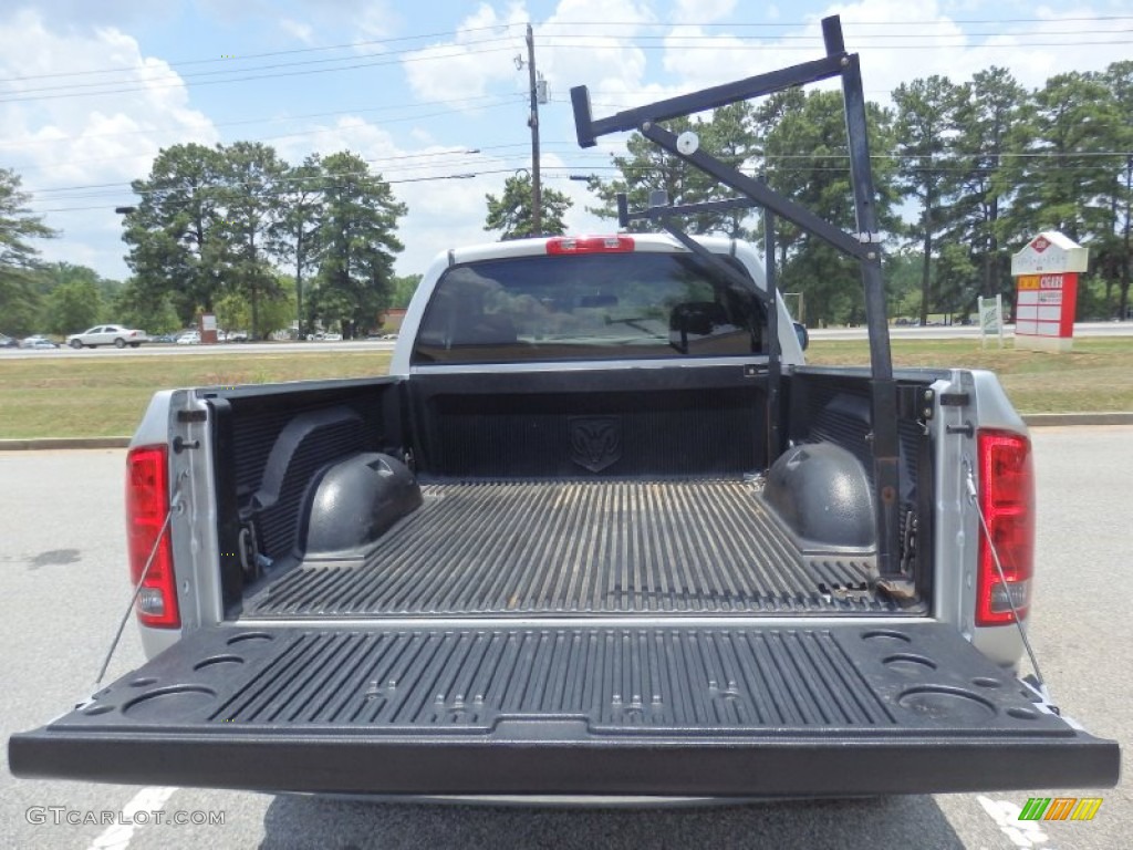 2005 Ram 1500 SLT Regular Cab - Bright Silver Metallic / Dark Slate Gray photo #47