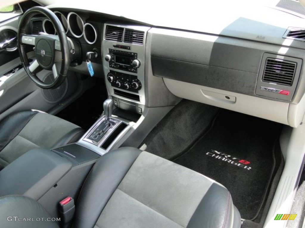 2006 Charger SRT-8 - Brilliant Black Crystal Pearl / Dark Slate Gray/Light Slate Gray photo #35