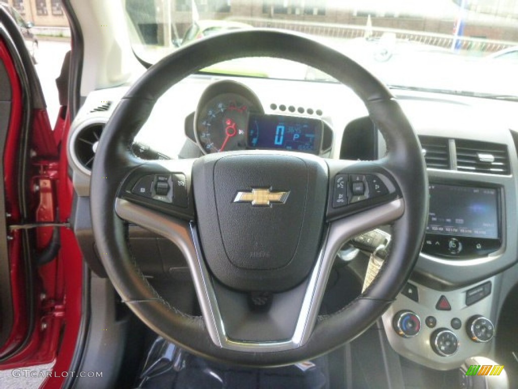2013 Chevrolet Sonic LTZ Sedan Jet Black/Dark Titanium Steering Wheel Photo #95473418