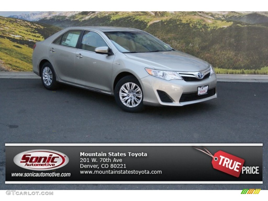 2014 Camry Hybrid LE - Champagne Mica / Ivory photo #1