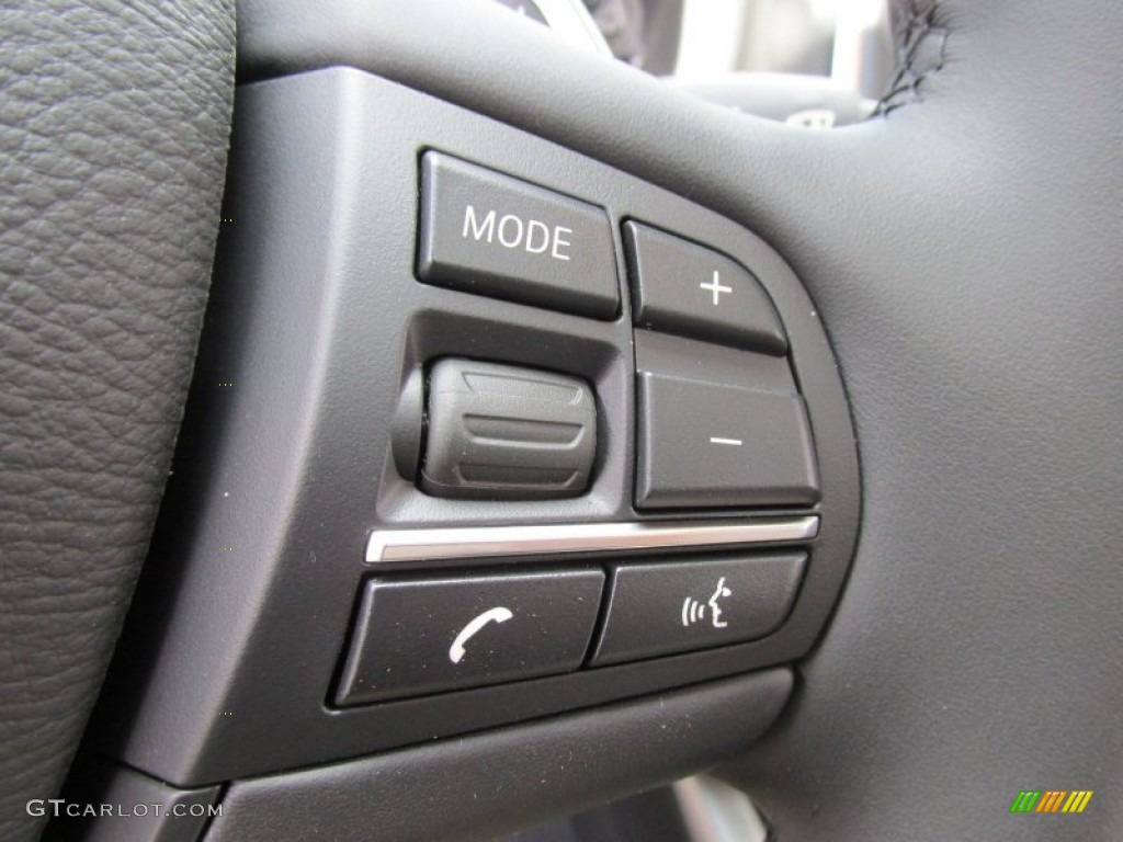 2015 BMW X4 xDrive35i Controls Photo #95478731