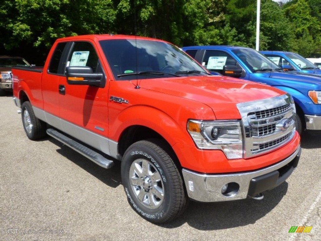 2014 F150 XLT SuperCab 4x4 - Race Red / Steel Grey photo #2