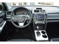 Super White - Camry SE Photo No. 18