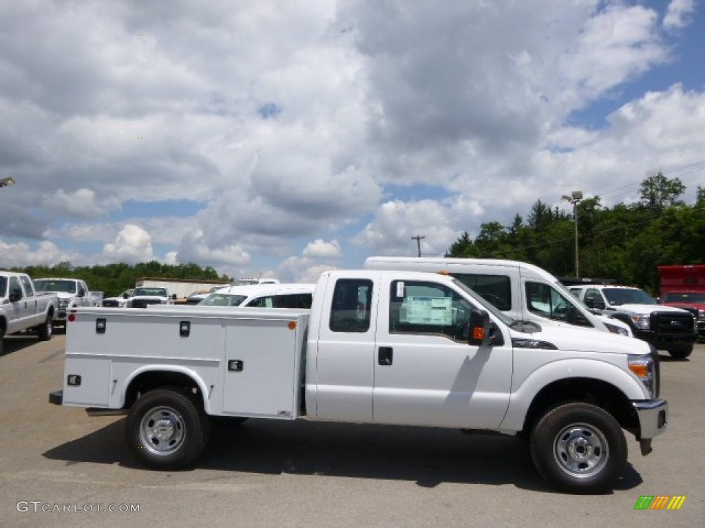 Oxford White 2015 Ford F350 Super Duty XL Super Cab 4x4 Utility Exterior Photo #95489498