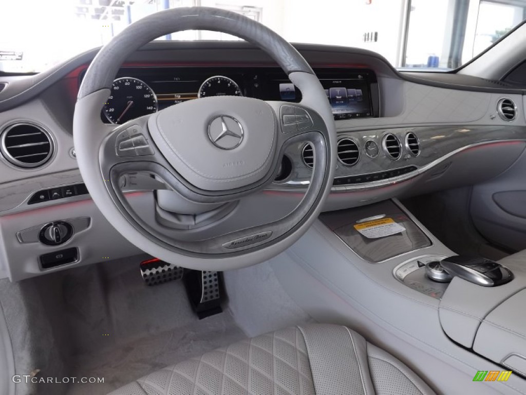 2015 Mercedes-Benz S 550 4Matic Sedan Crystal Grey/Seashell Grey Dashboard Photo #95491031