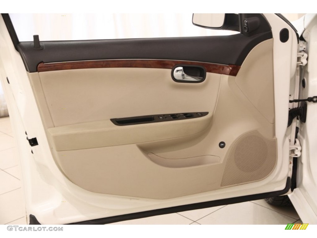 2007 Saturn Aura XE Door Panel Photos