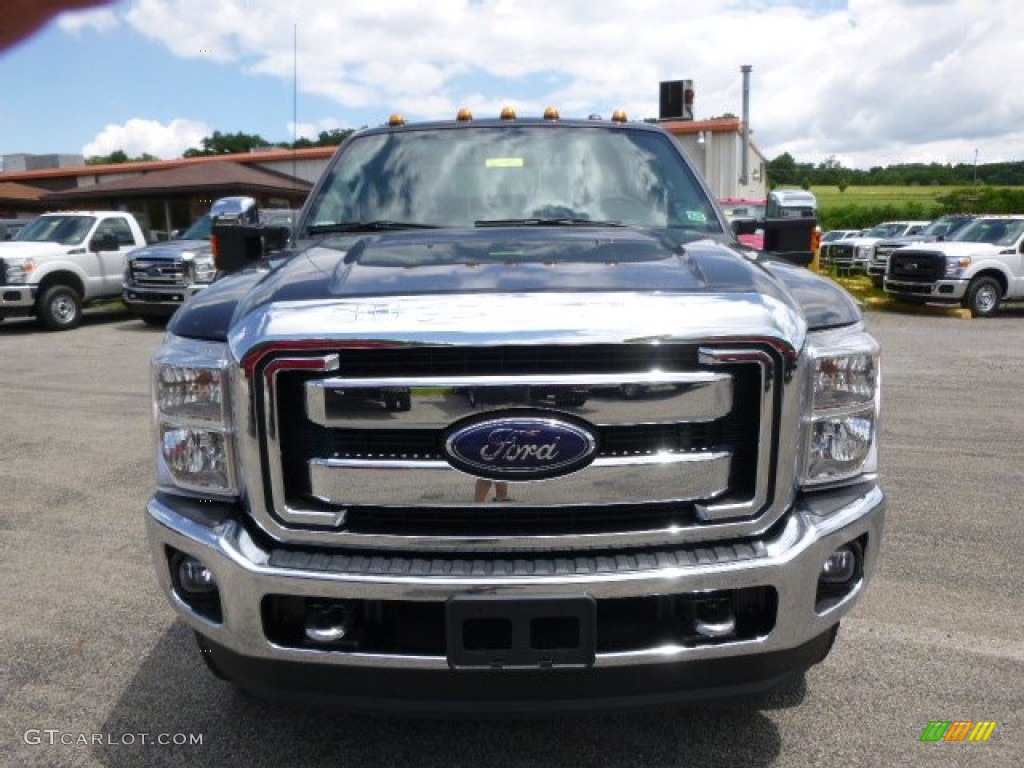 2015 F250 Super Duty XLT Super Cab 4x4 - Tuxedo Black / Steel photo #3