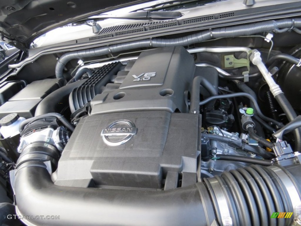 2014 Frontier SV Crew Cab - Night Armor / Steel photo #11