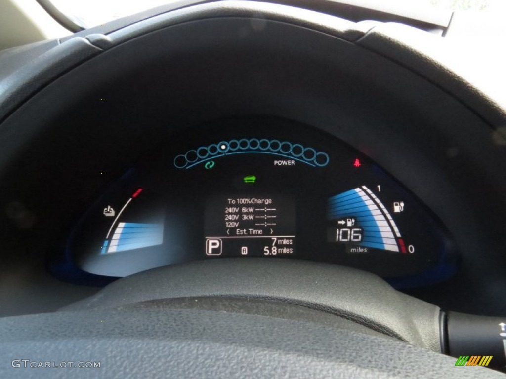 2015 Nissan LEAF S Gauges Photo #95495240