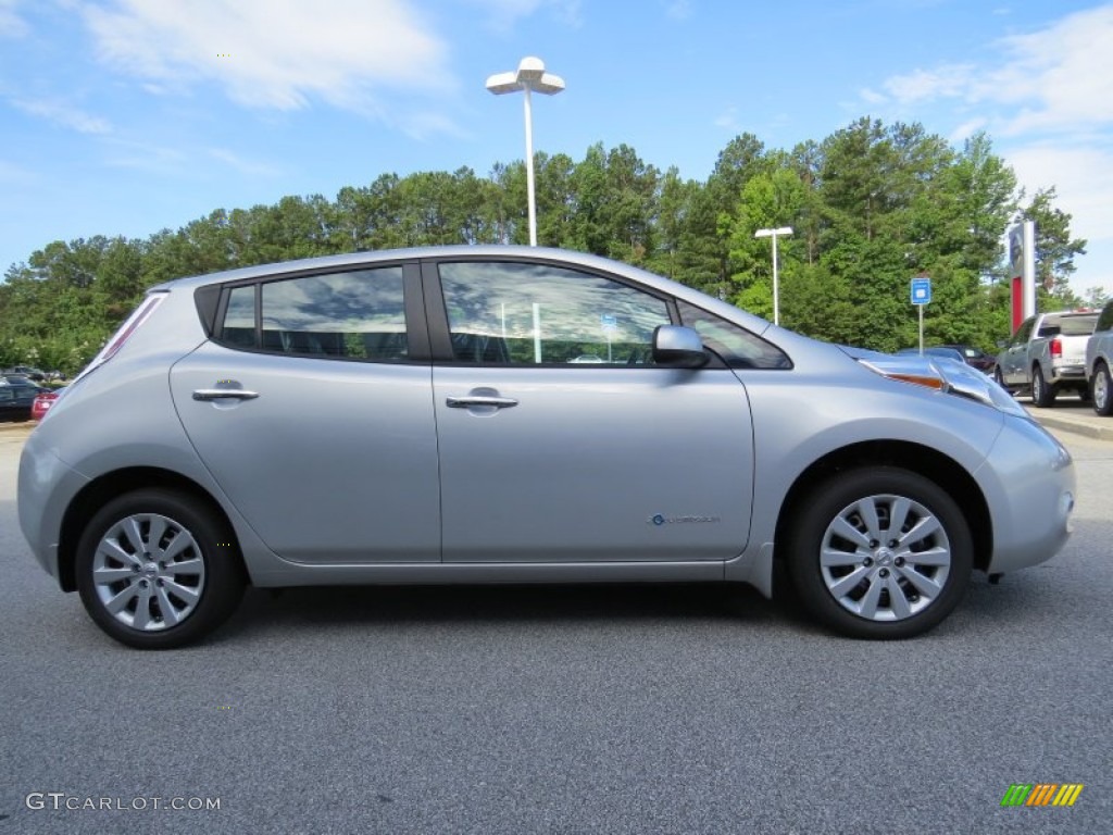 Brilliant Silver 2015 Nissan LEAF S Exterior Photo #95495456
