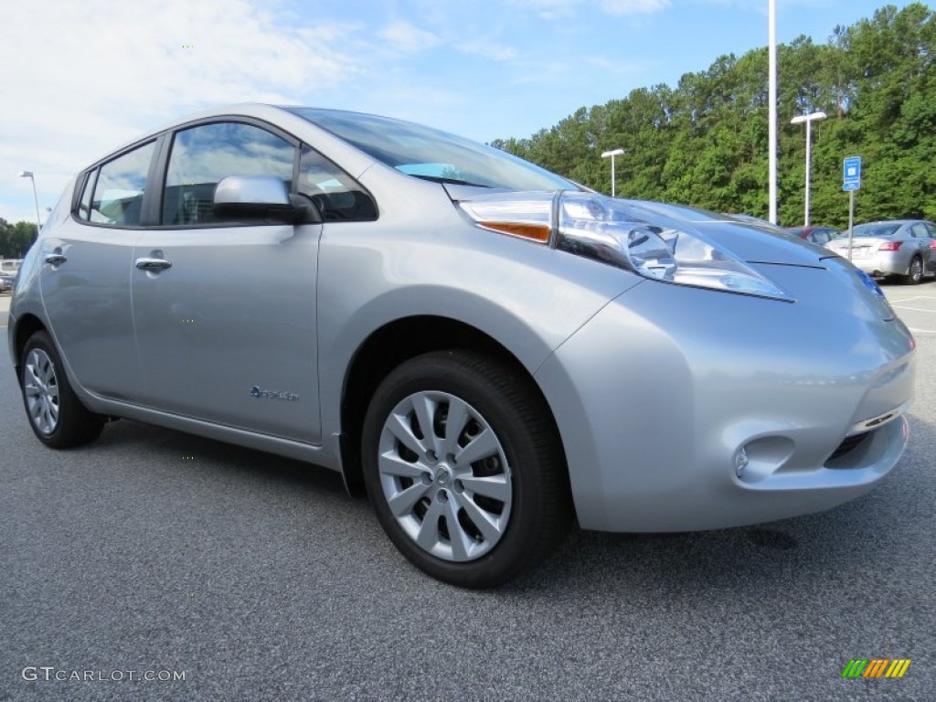 Brilliant Silver 2015 Nissan LEAF S Exterior Photo #95495483