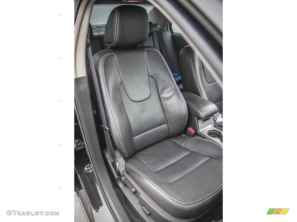 2010 Ford Fusion SEL V6 Front Seat Photos