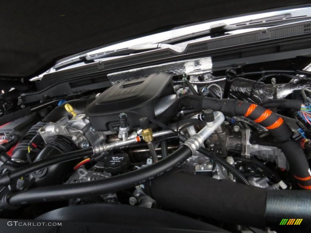 2015 GMC Sierra 2500HD SLT Crew Cab 4x4 Engine Photos