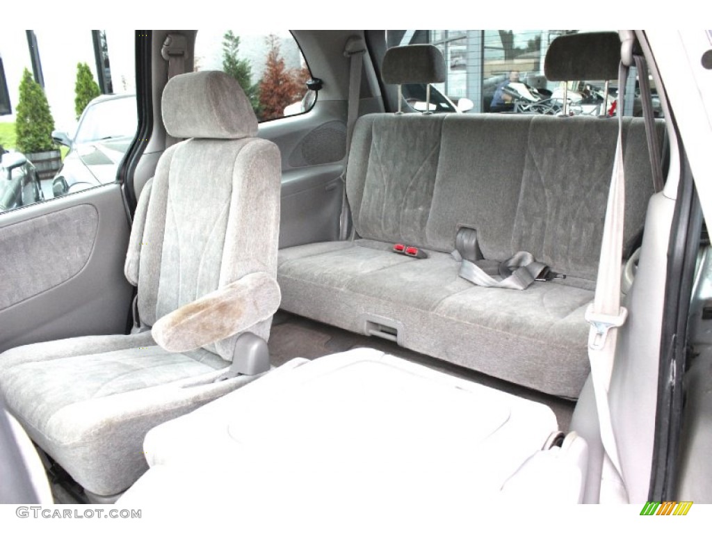 2000 MPV LX - Highlight Silver / Gray photo #25