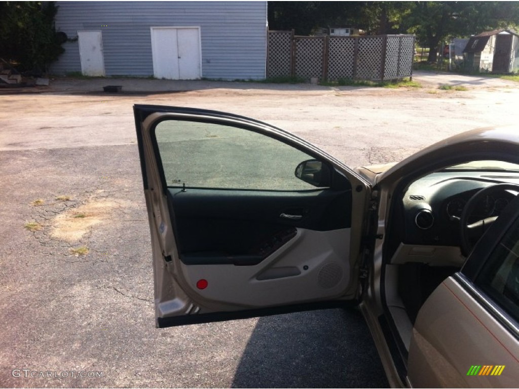2007 G6 Sedan - Sedona Beige Metallic / Light Taupe photo #9