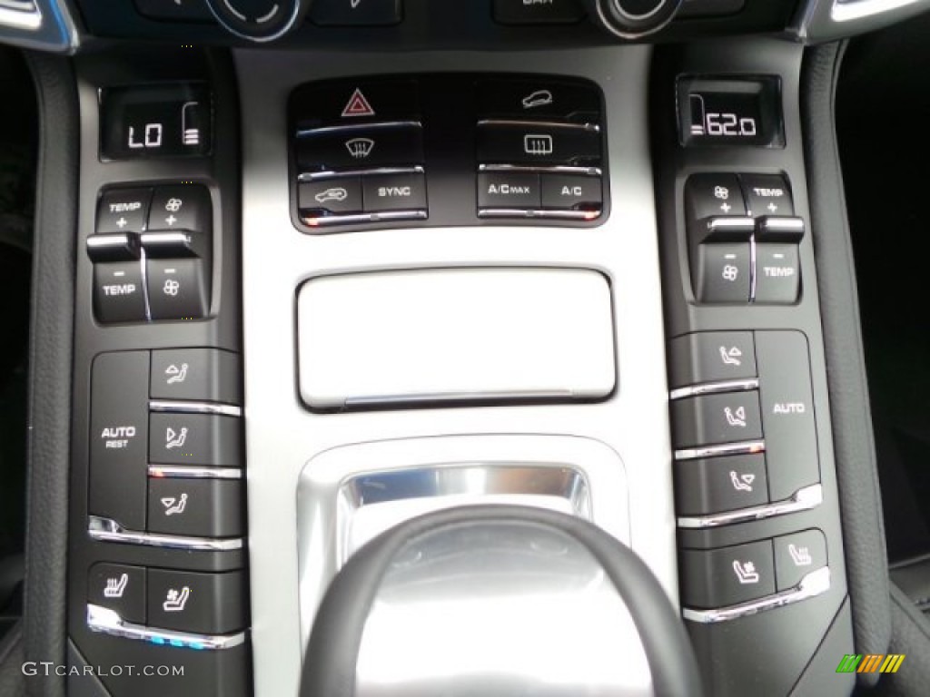 2014 Porsche Cayenne GTS Controls Photo #95505796