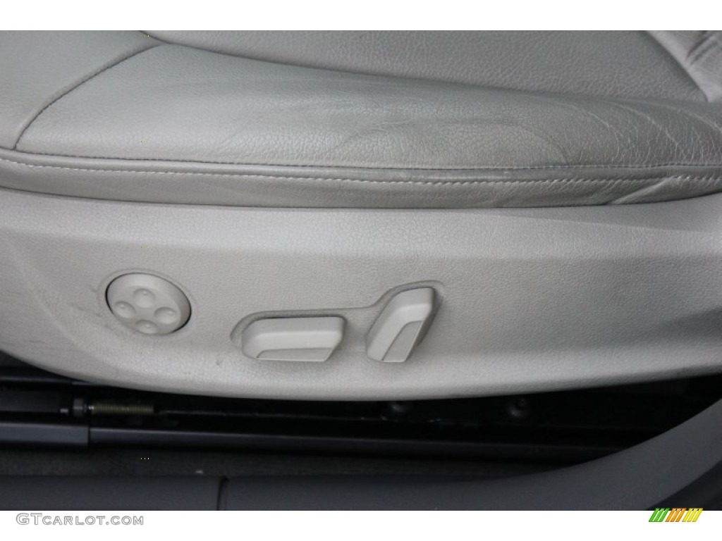 2011 A4 2.0T Sedan - Quartz Grey Metallic / Light Gray photo #16