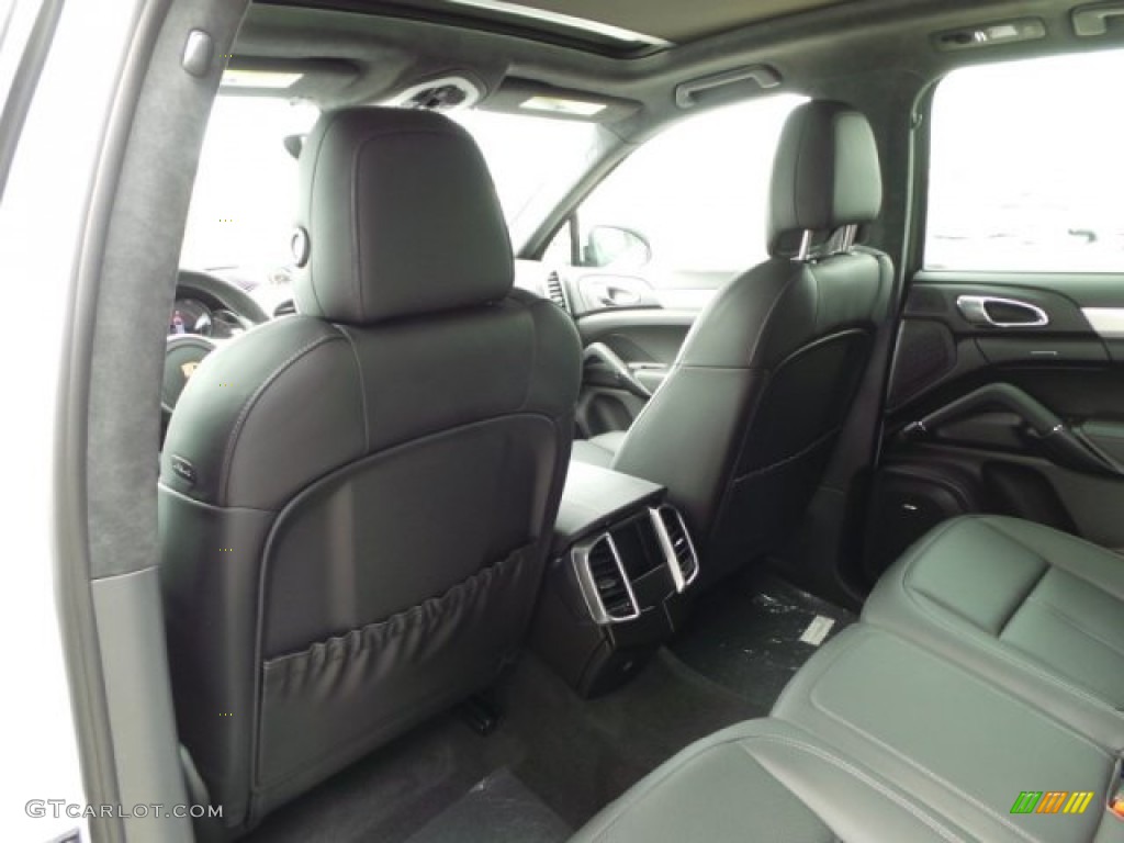 Black Interior 2014 Porsche Cayenne GTS Photo #95506325