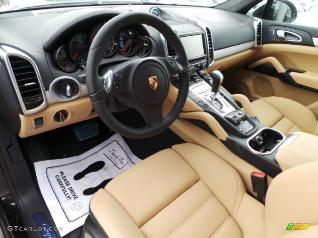 Black/Luxor Beige Interior 2014 Porsche Cayenne GTS Photo #95506607