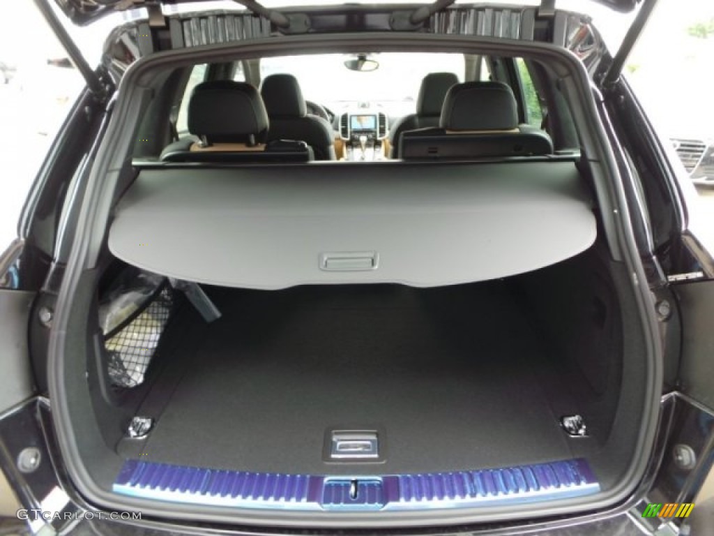2014 Porsche Cayenne GTS Trunk Photos