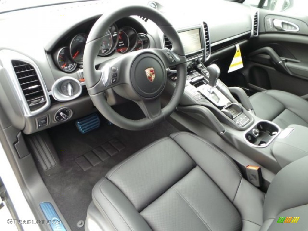 Black Interior 2014 Porsche Cayenne S Hybrid Photo #95507036