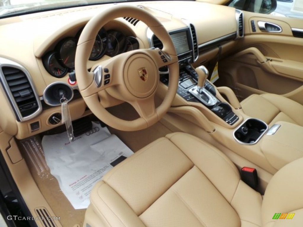 Luxor Beige Interior 2014 Porsche Cayenne Diesel Photo #95507465