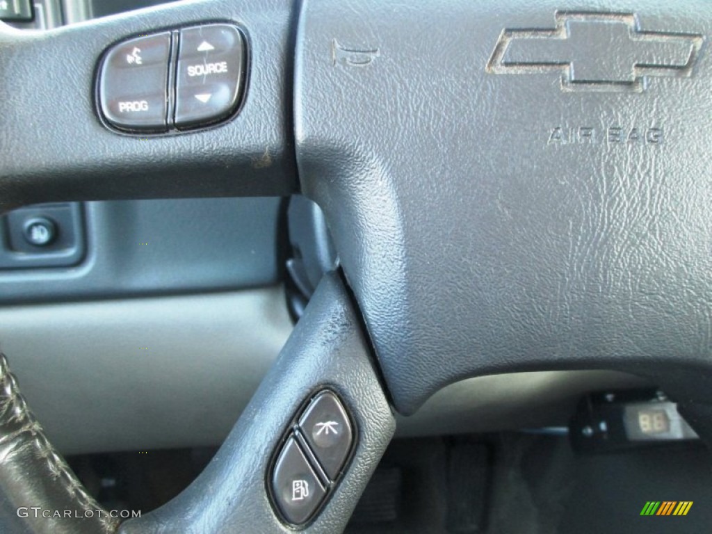 2003 Suburban 1500 LT 4x4 - Indigo Blue Metallic / Gray/Dark Charcoal photo #13