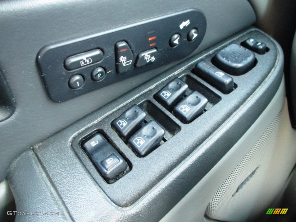 2003 Suburban 1500 LT 4x4 - Indigo Blue Metallic / Gray/Dark Charcoal photo #16