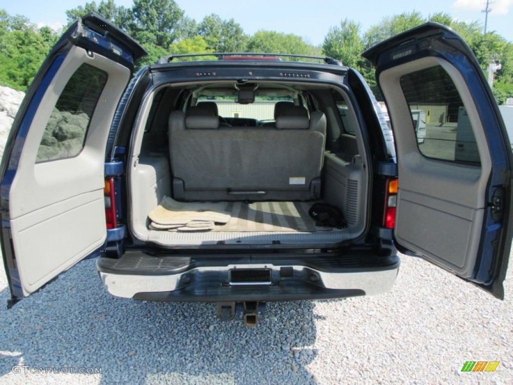 2003 Suburban 1500 LT 4x4 - Indigo Blue Metallic / Gray/Dark Charcoal photo #28