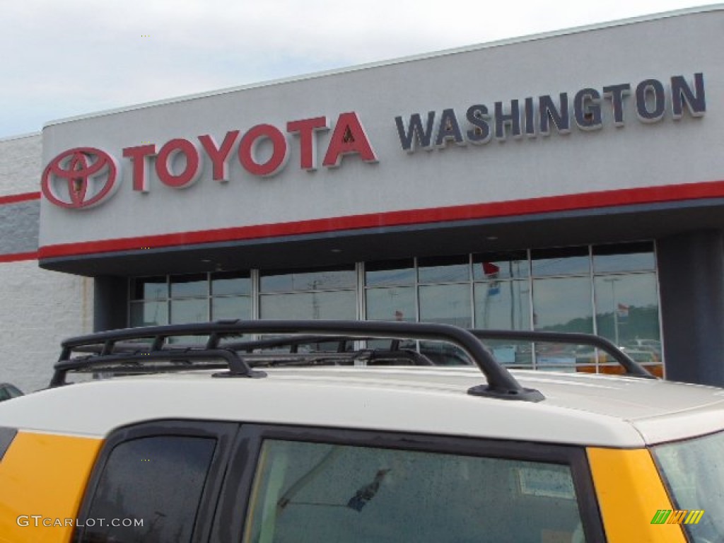 2007 FJ Cruiser 4WD - Sun Fusion / Dark Charcoal photo #3