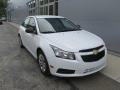 Summit White - Cruze LS Photo No. 9