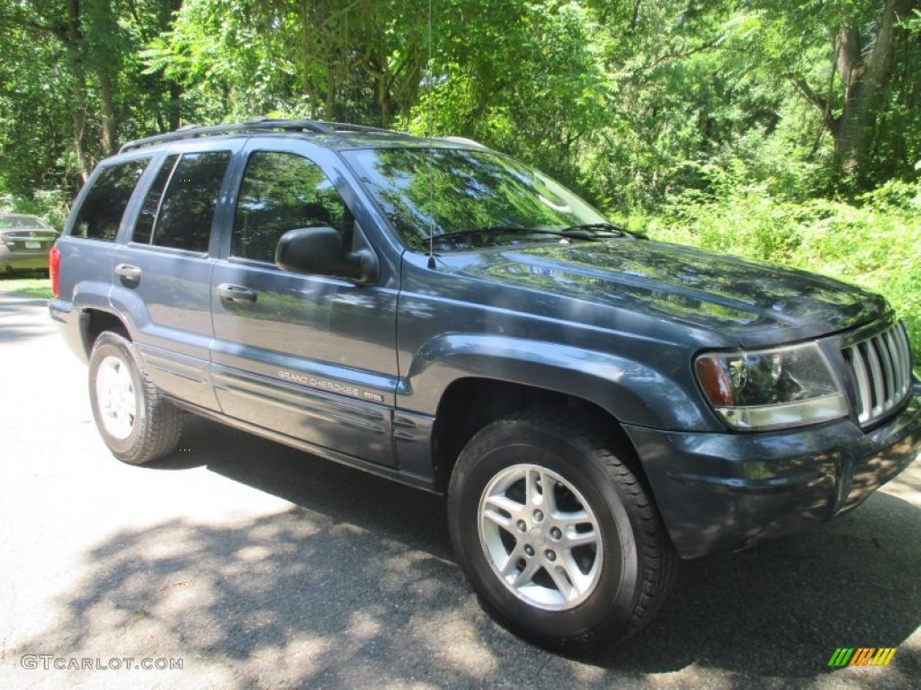 2004 Grand Cherokee Laredo 4x4 - Steel Blue Pearl / Dark Slate Gray photo #3