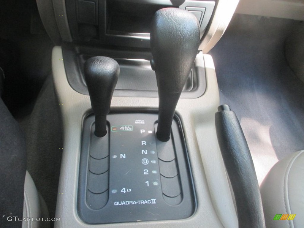 2004 Grand Cherokee Laredo 4x4 - Steel Blue Pearl / Dark Slate Gray photo #30