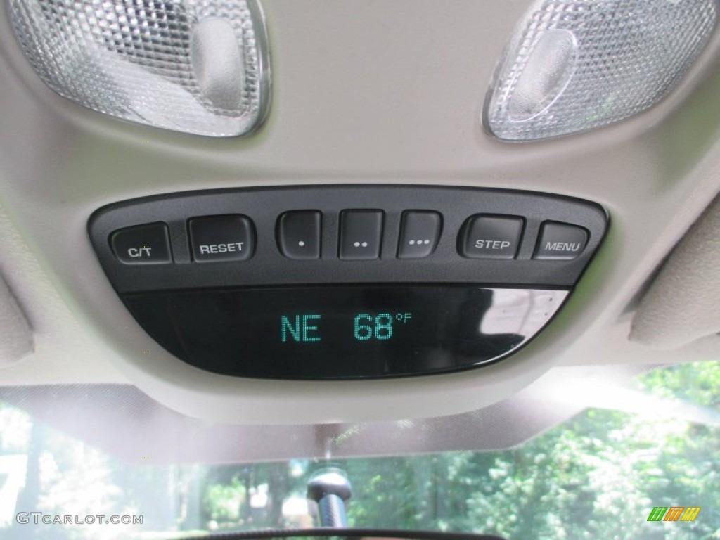 2004 Grand Cherokee Laredo 4x4 - Steel Blue Pearl / Dark Slate Gray photo #33