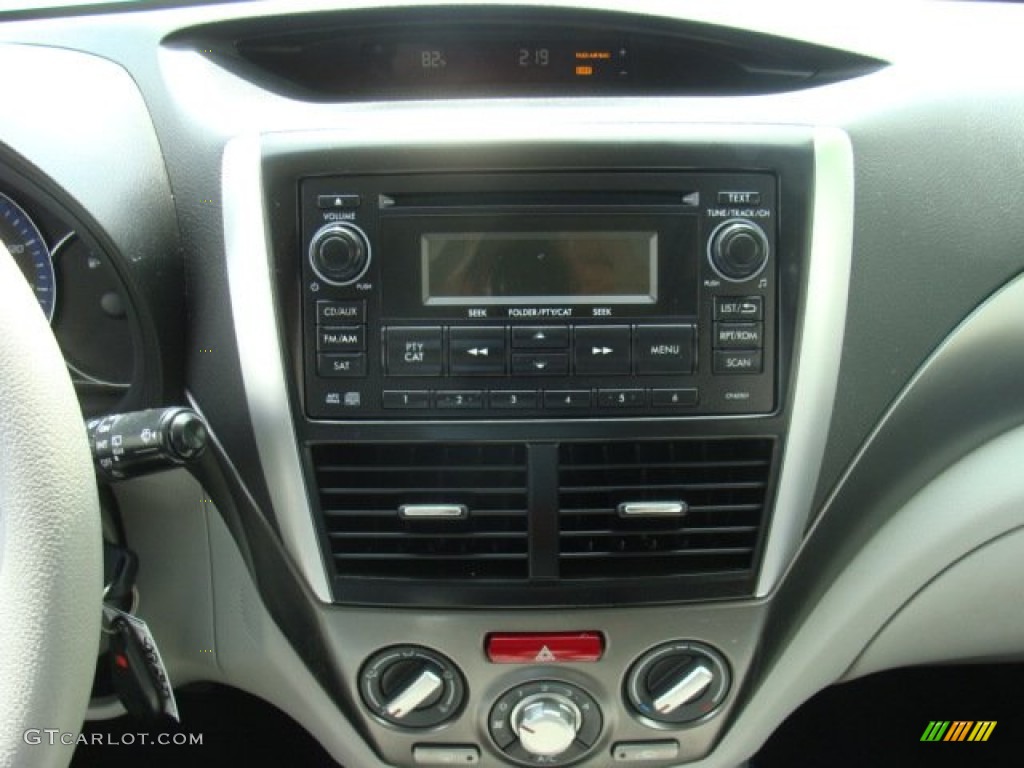 2011 Forester 2.5 X Premium - Sky Blue Metallic / Platinum photo #22