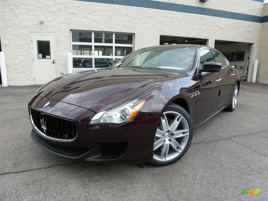 Rosso Folgore (Dark Red Metallic) Maserati Quattroporte