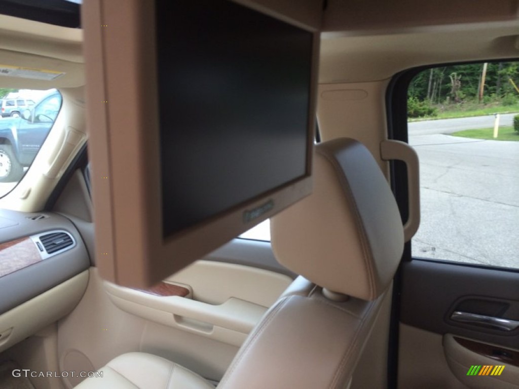 2008 Yukon XL SLT 4x4 - Sonoma Red Metallic / Light Tan photo #57