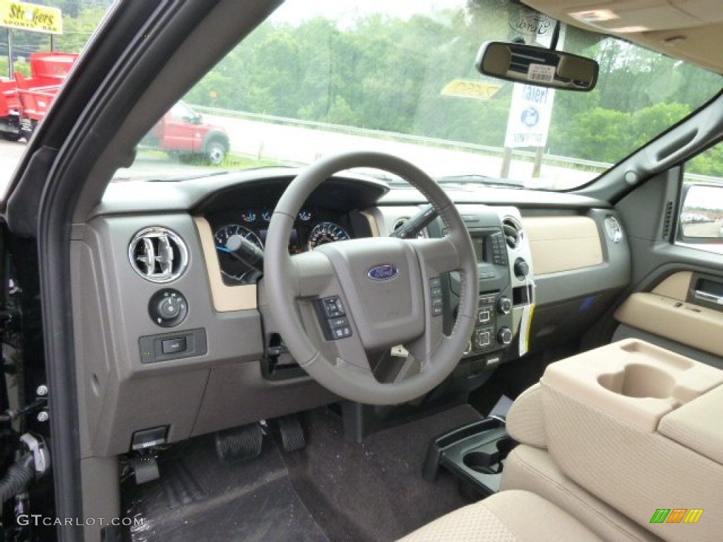 2014 F150 XLT SuperCab 4x4 - Tuxedo Black / Pale Adobe photo #13