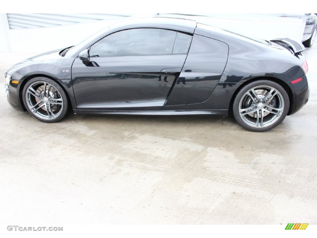 2012 R8 5.2 FSI quattro - Phantom Black Pearl Effect / Red photo #6