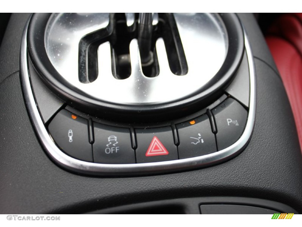 2012 Audi R8 5.2 FSI quattro Controls Photo #95544348