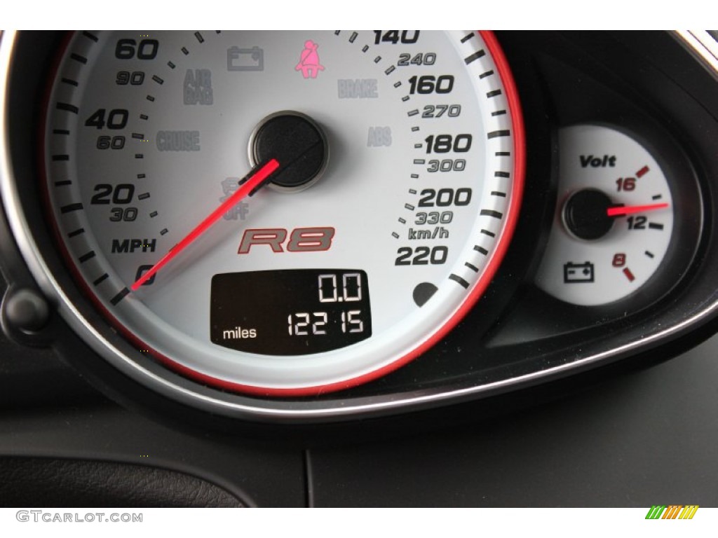 2012 R8 5.2 FSI quattro - Phantom Black Pearl Effect / Red photo #43