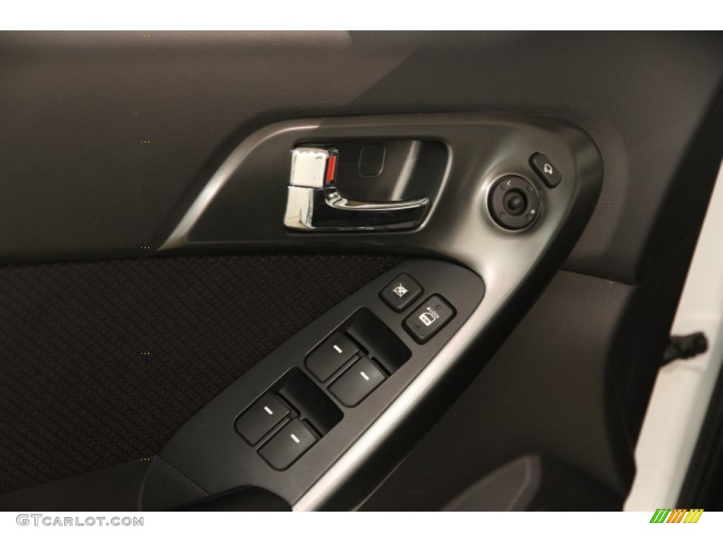 2013 Forte EX - Snow White Pearl / Black photo #5