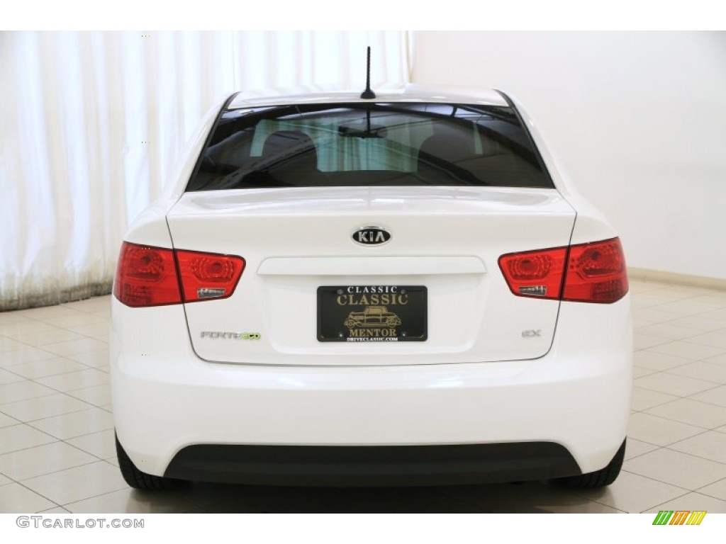2013 Forte EX - Snow White Pearl / Black photo #15