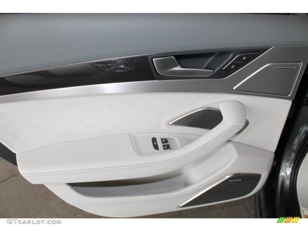 2015 Audi S8 quattro S Lunar Silver Valcona Door Panel Photo #95545764