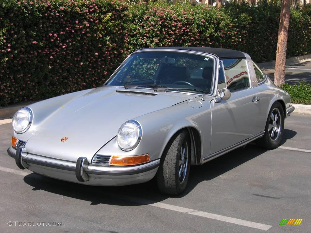 Silver 1971 Porsche 911 T Targa Exterior Photo #955482