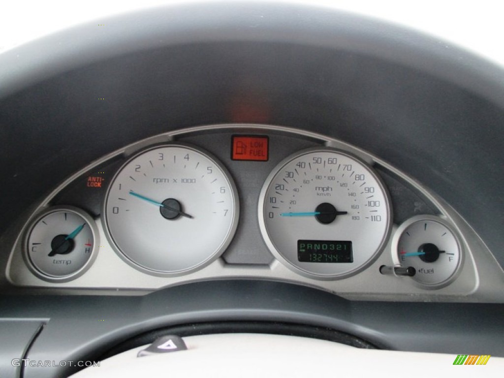 2003 Rendezvous CX AWD - Olympic White / Gray photo #12